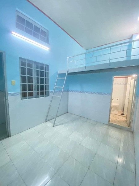 Phòng máy lạnh , gác bếp , ngay ĐH CNTP, 18m2