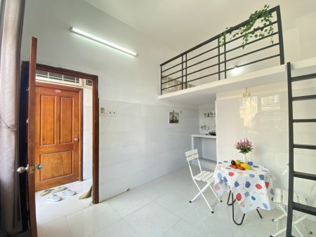 Cuối Tháng Trống Phòng Trọ Giá Rẻ Có Gác Và Ban Công Ngay Sân Bay, 30m2