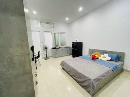 Studio Full Nội Thất Mới Sát Lotte Cầu Kênh Tẻ Quận 7, 35m2
