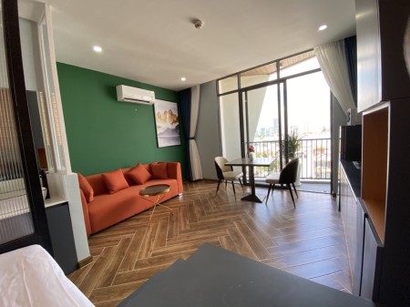 Căn hộ studio ban công full nội thất ngay trung tâm quận 7, 45m2