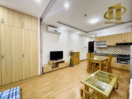 PHÒNG STUDIO XỊN SÒ BAN CÔNG HOÀNG DIỆU QUẬN 4, 30m2