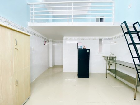 Căn hộ duplex sạch sẽ rộng rãi gần ngã Tư Bảy Hiền Tân Bình, 30m2