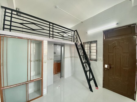 Phòng trọ gác cao full nội thất giá rẻ đường Bạch Đằng , P.2 , Tân Bình, 25m2