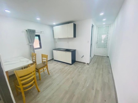 Sỡ hữu ngay căn hộ mặt tiền Hoàng Diệu, Đủ nội thất, gần Phố đi Bộ Nguyễn Huệ, 35m2