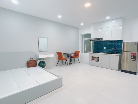 Quận 7 – Căn hộ 1PN full nội thất cửa sổ thoáng mát, 30m2