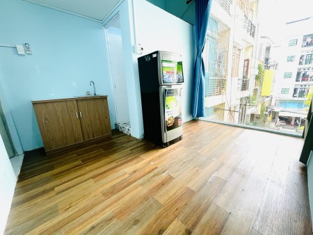 Cho thuê phòng. hẻm Tô Hiến Thành Quận 10 (Thông hẻm 573 Sư vạn Hạnh), 30m2