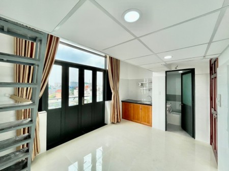Phòng trọ đầy đủ nội thất, ở ngay trên đường Bạch Đằng, 30m2