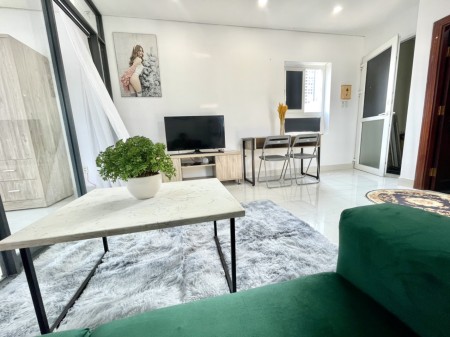 Cho thuê CHDV dạng 1PN full nội thất, phòng rộng, đẹp, thoáng, sáng an ninh có ban công tại quận 4, 40m2