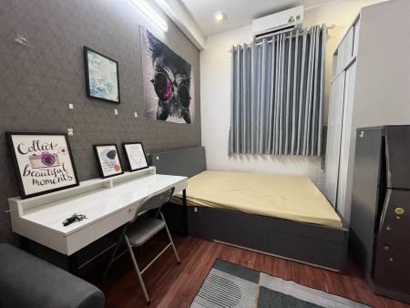 Cho thuê Căn hộ Studio full nội thất, tiện nghi, gần cầu Kênh Tẻ, cửa sổ thoáng, 25m2