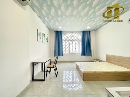 Đang trống STUDIO FULL NỘI THẤT CỬA SỔ THOÁNG GẦN ĐH LUẬT Q4, 30m2