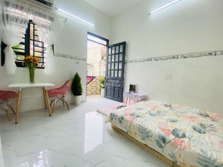 CHDV FULL NỘI THẤT GIÁ RẺ FULL NỘI THẤT ETOWN CỘNG HÒA, 40m2