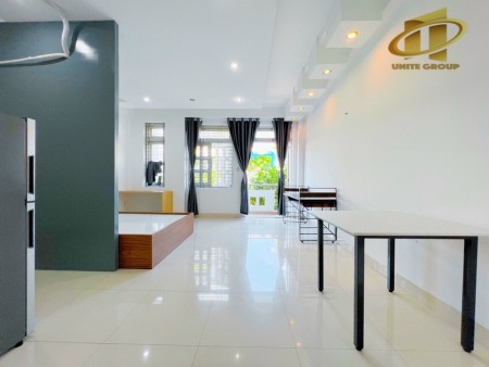Cho thuê căn hộ phòng studio full nt ban công cửa sổ lớn-quận 7 gần cầu kênh tẻ,trường đại học RMIT, 35m2