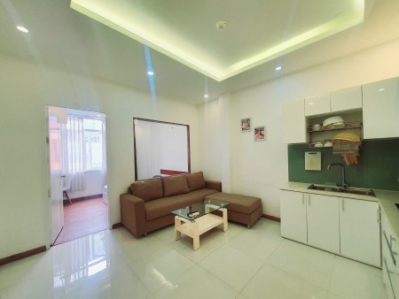 Quận 1 - Studio full nội thất với cửa sổ lớn đón nắng, 35m2