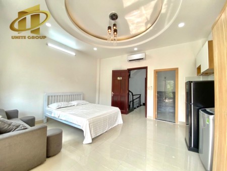 Quận 7 - Studio full nội thất ban công thoáng mát rộng rãi, 30m2