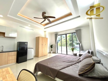 Căn Hộ Ban Công/ Cửa Sổ Lớn Full Nội Thất Mặt Tiền Thoáng Mát, 40m2