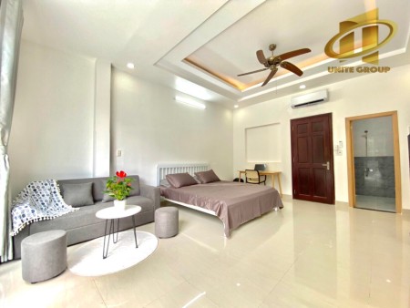 Quận 7 - Studio full nội thất ban công thoáng mát rộng rãi, 30m2