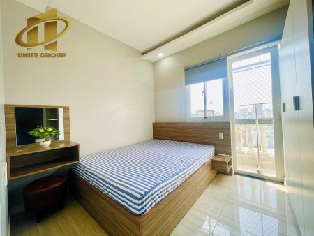 Quận 7 - Studio nội thất sang trọng ban công lớn thoáng mát, 30m2