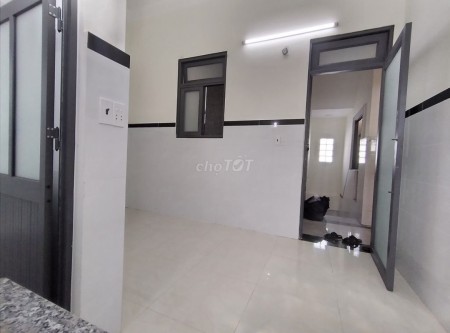 Phòng trọ Phường15 Tân Bình giá SV chỉ 2tr7/1tháng, 25m2