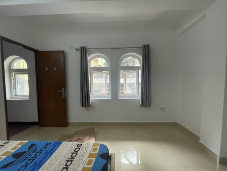 Stuido full nội thất giá tốt tại quận 5, an ninh tiện nghi cửa sổ thoáng, 25m2