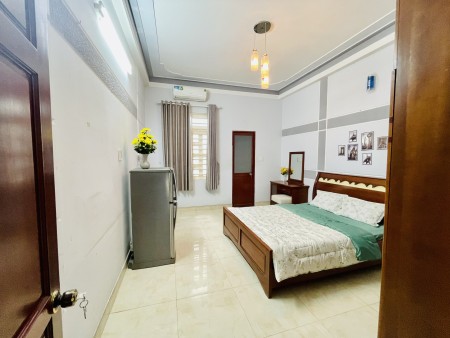 CĂN HỘ FULL NỘI THẤT NGAY ETOWN CỘNG HÒA- HOÀNG HOA THÁM, 25m2