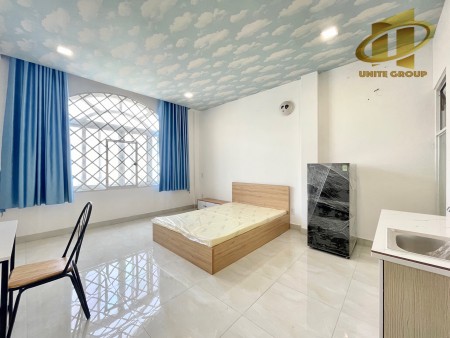 Quận 4 - Studio full nội thất, cửa sổ thoáng mát ngay Xóm Chiếu, 30m2