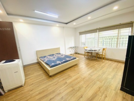STUDIO CỬA SỔ SIÊU LỚN GIÁ TỐT GẦN KHU CHẾ XUẤT QUẬN 7, 40m2