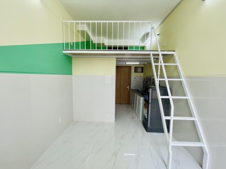 CĂN HỘ FULL NỘI THẤT-BAN CÔNG GIÁ RẺ NGAY ÂU CƠ-LŨY BÁN BÍCH, 25m2