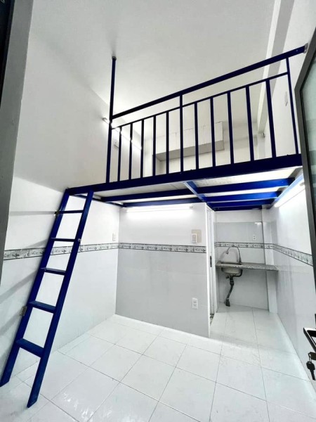Cho thuê căn hộ giá rẻ ở Phạm Văn Bạch Tân Bình, 20m2