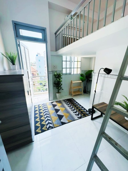 Phòng trọ gác lửng có gác cửa sổ thoáng ngay Tân Bình gần chợ Tân, 28m2