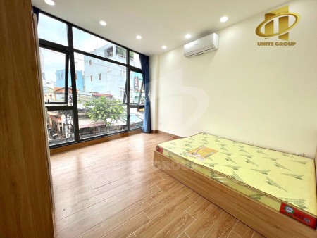 Q4 Cho thuê căn hộ 2PN mới tinh, đẹp, giá tốt đầy đủ nội thất gần cầu Kênh Tẻ, 40m2