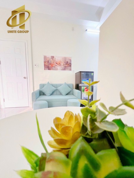 Quận 4 - Studio full nội thất ban công thoáng mát ngay Tôn Đản, 35m2