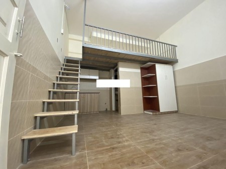 Cho thuê phòng có gác ở p13 Tân Bình, 30m2
