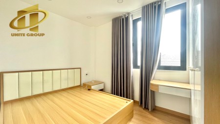Căn hộ 1PN đầy đủ tiện nghi, phòng mới, bằng gỗ sang trọng, 30m2