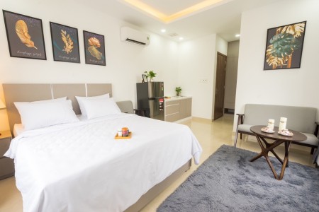 Quận 7 - Studio full nội thất cửa sổ lớn thoáng mát, 30m2