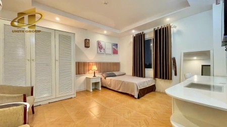 Quận 7 - Studio full nội thất cửa sổ lớn thoáng mát ngay trung tâm, 30m2