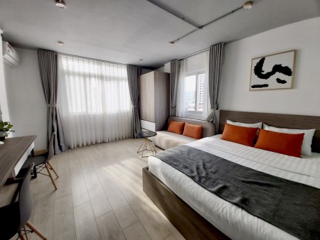 Quận 4 cho thuê căn hộ cao cấp bao tất cả phí gần NTTU sát bên phố đi bộ, 35m2