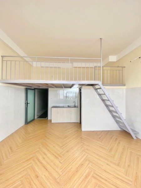 Cho phòng trọ có gác và cửa sổ trời thoáng mát tại Bạch Đằng - Giá 4tr5, 30m2