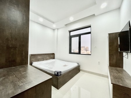 Căn hộ 1 phòng ngủ full nội thất trung tâm Quận 7, 30m2