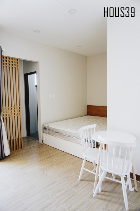Quận 7 – Studio full nội thất cửa sổ lớn đón nắng ngay Mai Văn Vĩnh, 30m2