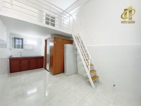 Cho thuê căn hộ Duplex nội thất cơ bản, gần ĐH TĐT, ĐH Tài Chính-Marketing, 25m2