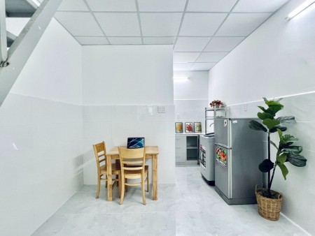Phòng Mới Xây Đường Dương Bá Trạc Nguyễn Văn Cừ Cầu Chữ Y quận 8, 35m2