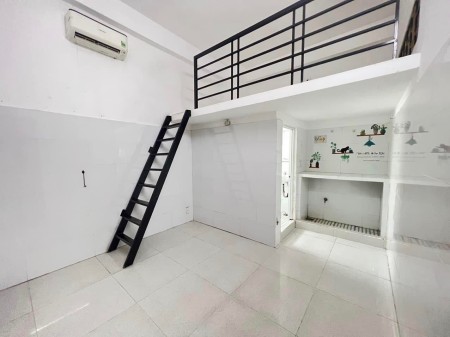 Phòng trọ giá rẻ có máy lạnh gần chợ Hoàng Hoa Thám Tân Bình, 30m2