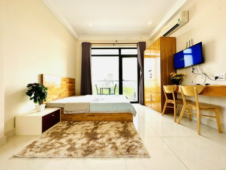 CHO THUÊ CĂN HỘ STUDIO BANCON FULL NỘI THẤT ĐH LUẬT NGUYỄN TẤT THÀNH Ở QUẬN 4, 35m2