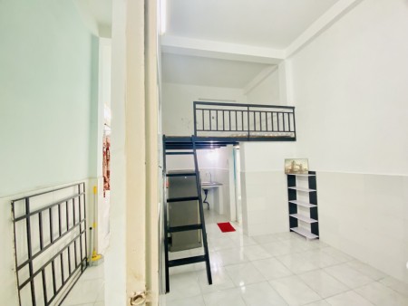 phòng trọ sinh viên có máy lạnh ở được 3-4 người ngay Chế Lan Viên Tân Phú, 30m2