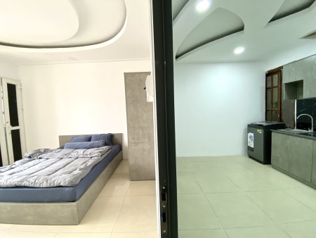 Trống 1 phòng duy nhất mặt tiền Nguyễn Thái SơnSơn, 28m2