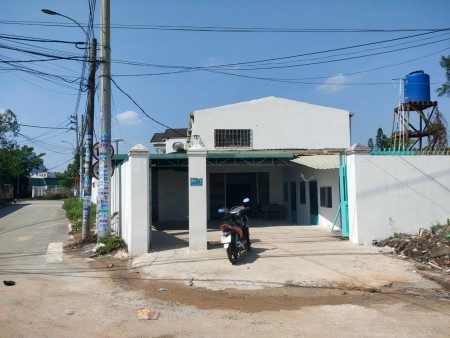 Cho thuê kho rộng sạch sẽ giá bình dân tại Hố Môn, 40m2