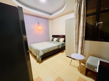 Studio cửa sổ full nội thất ngay mặt tiền Khánh Hội Quận 4, 30m2