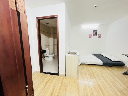Cho cho thuê phòng phòng mặt tiền giá rẻ Tân Bình!!!, 25m2