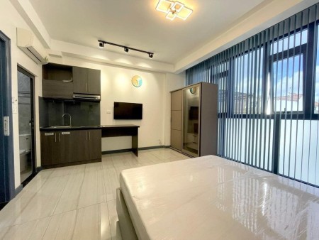 Studio đầy đủ tiện nghi nội thất cao cấp, mặt tiền đường Hoàng Quốc Việt Quận 7 , 40m2