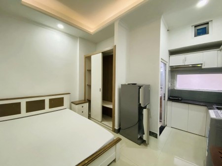 Căn Hộ Dịch Vụ Đẹp Cạnh Nhà Sách Bạch Đằng, 25m2